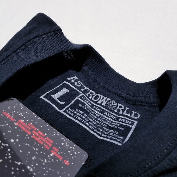 Sz Large - Travis Scott Astroworld Season Pass T-shirt - Black - w/ lanyard NEW - Picture 4 of 9